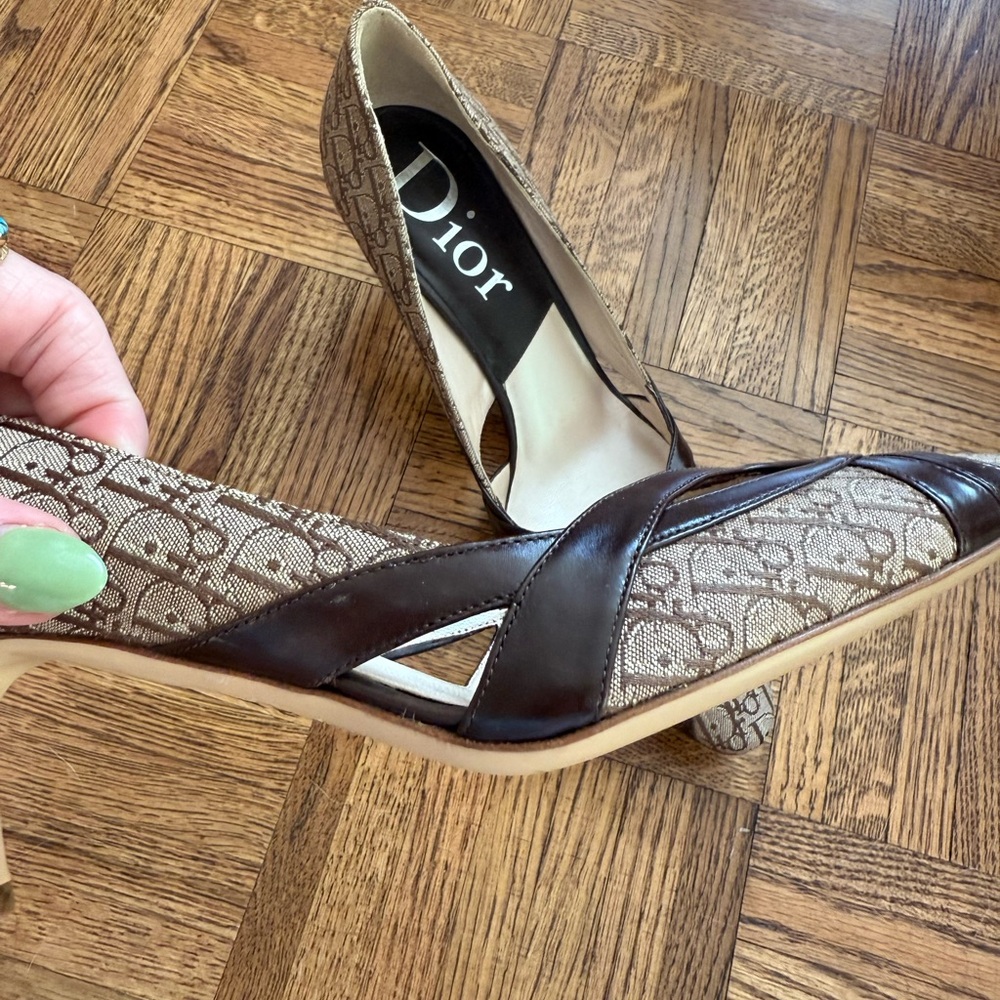 Dior Brown Kittenheels - Picture 4 of 5